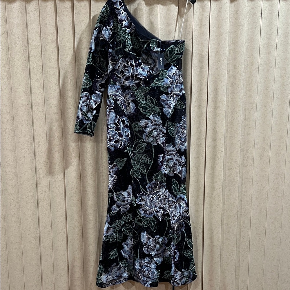 New Marchesa Notte women’s Floral sequin One-Shoulder Dress in size medium